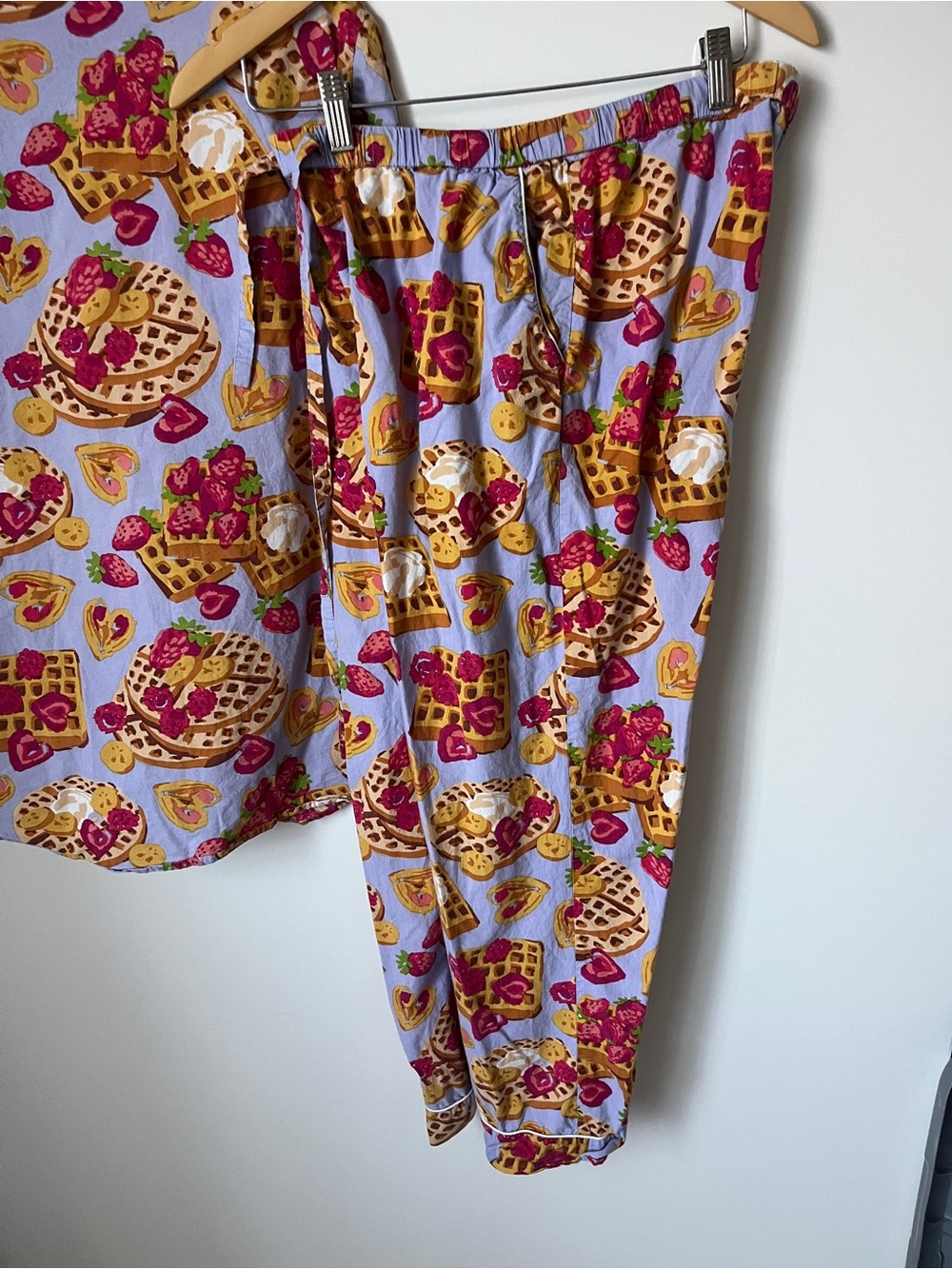 Print fresh xAnthropologie Cotton Waffle & Berries Print Pajama Set - Lavender S - Picture 10 of 10